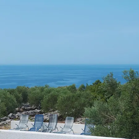 Stratincica 83 With Outdoor Swimmingpool * Vela Luka