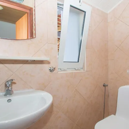 Tatil Evi Stratincica 83 With Outdoor Swimmingpool